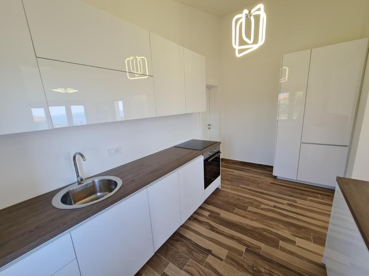Appartement Luxury Penthouse With Panoramic View à Ulcinj Extérieur photo