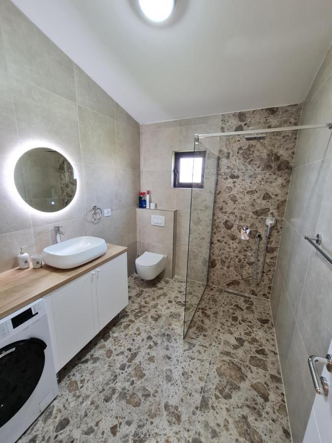 Appartement Luxury Penthouse With Panoramic View à Ulcinj Extérieur photo